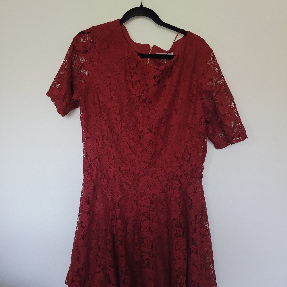 Danny and Nicole red lace dress